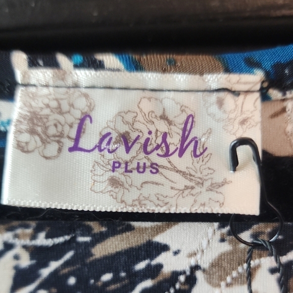 Lavish Blue and Black Graphic Blouse with Relaxed Fit - Picture 2 of 3
